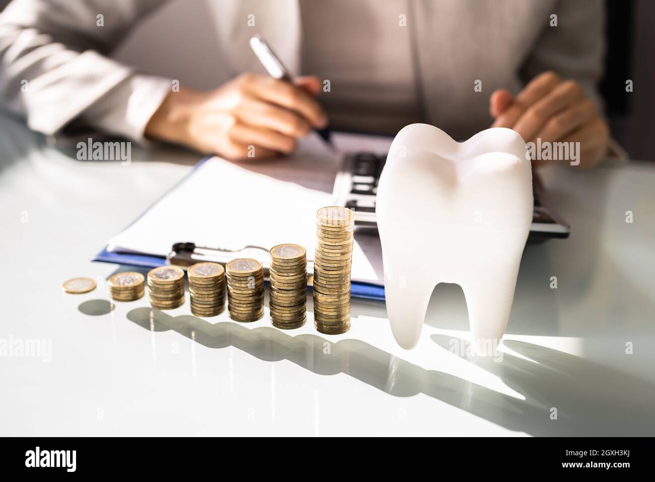 Dental Implant Bill And Financing. Dentist In Clinic Stock Photo Alamy