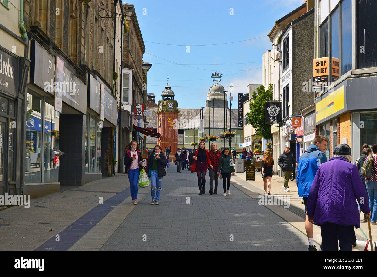 Bangor wales shopping hires stock photography and images Alamy