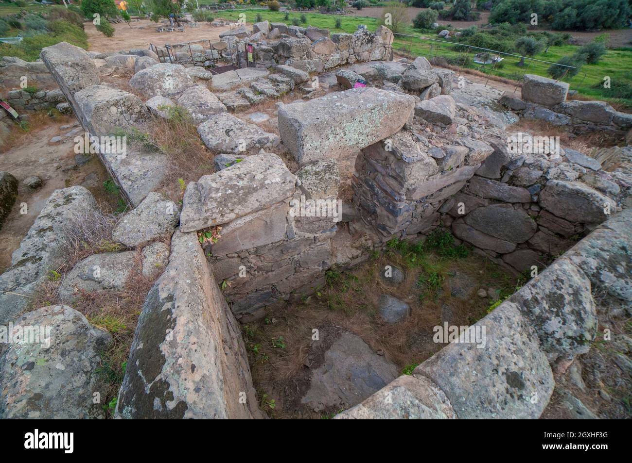 Hijovejo archaeological site. Main chamber. Fortified roman enclosure on top granite scree. Quintana de la Serena, Extremadura, Spain Stock Photo