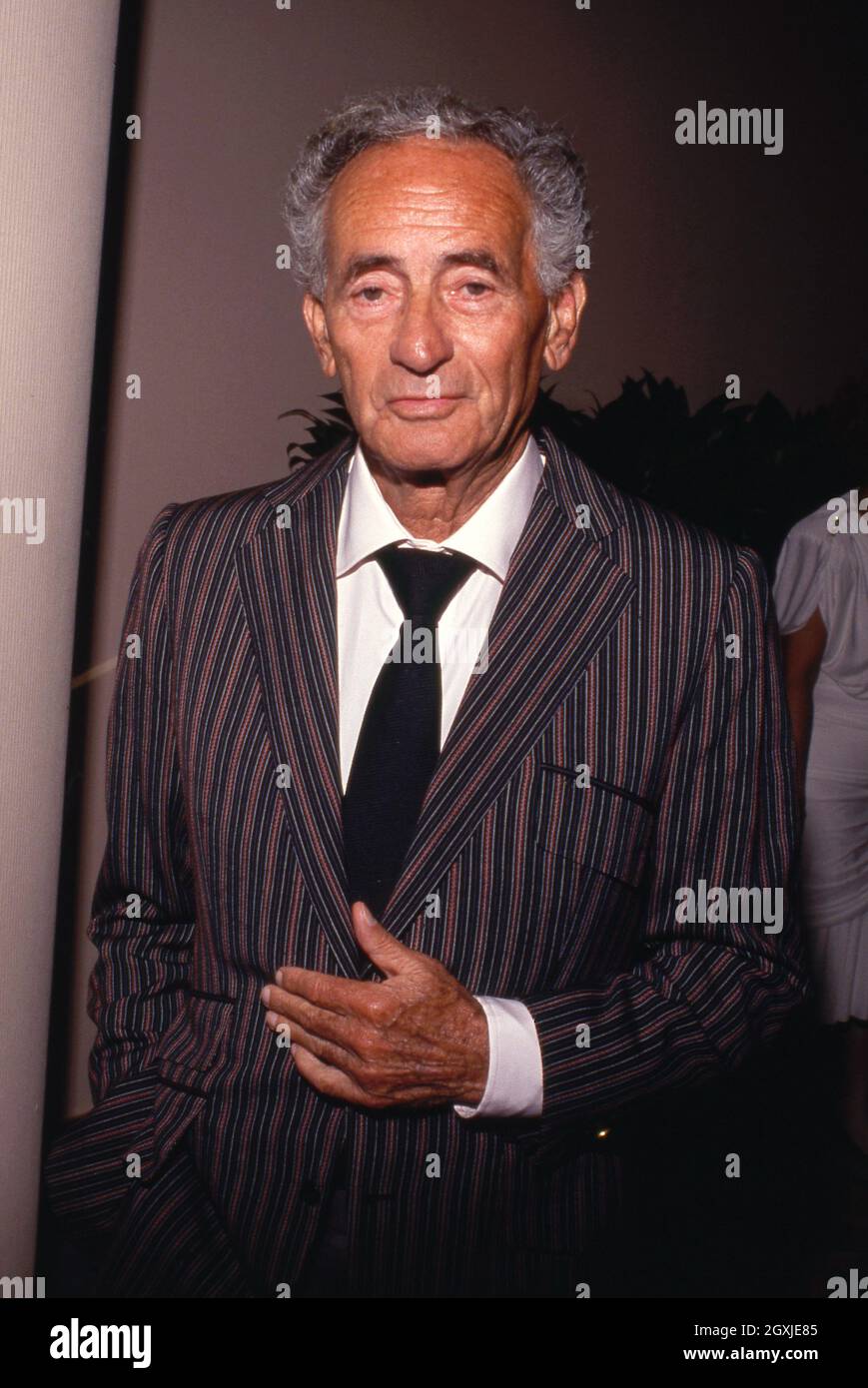 Joey Bishop 1990. Credit: Ralph Dominguez/MediaPunch Stock Photo - Alamy