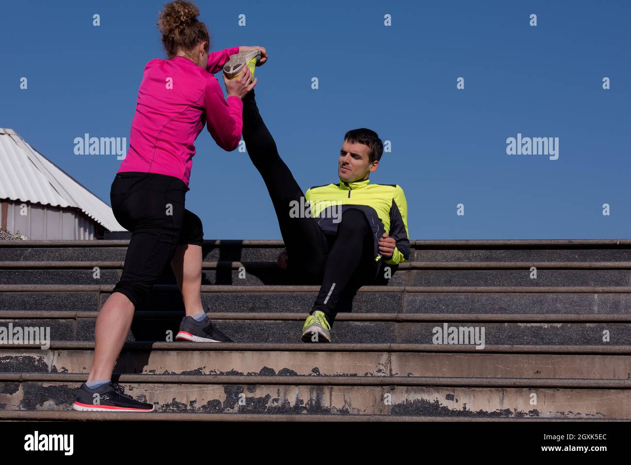 runner knee injury and pain on mornign jogging Stock Photo Alamy