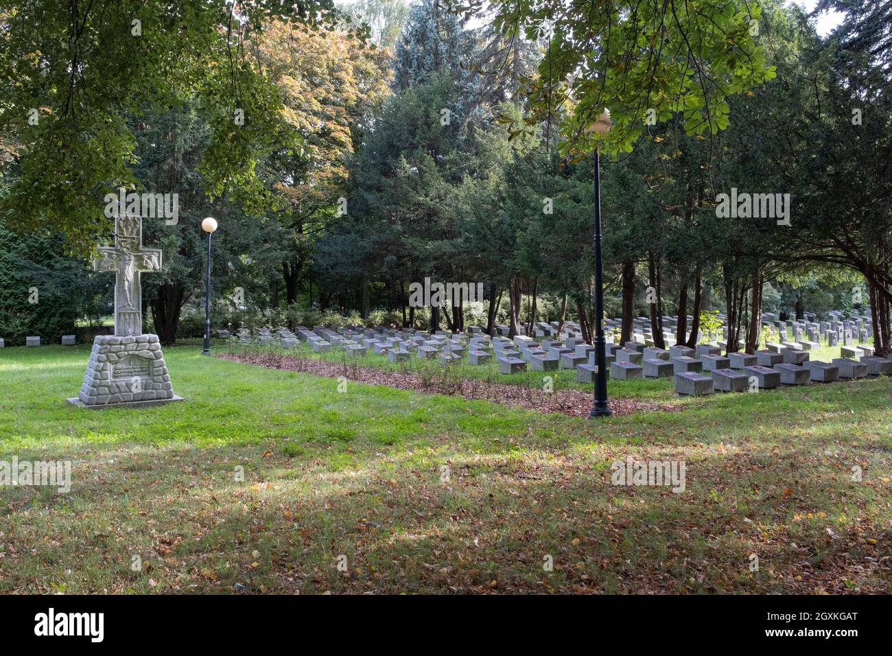 Soviet army cemetery hi-res stock photography and images - Alamy
