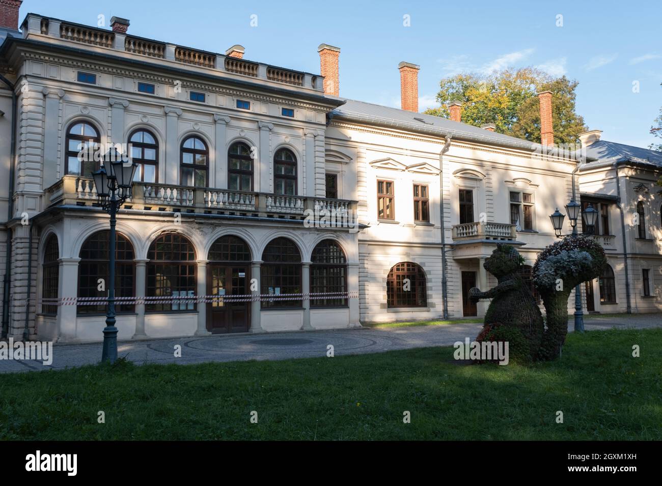 Zywiec, Poland - September 28, 2021. Habsburger Castle and its park. Autumn sunny day. Selective focus Stock Photo