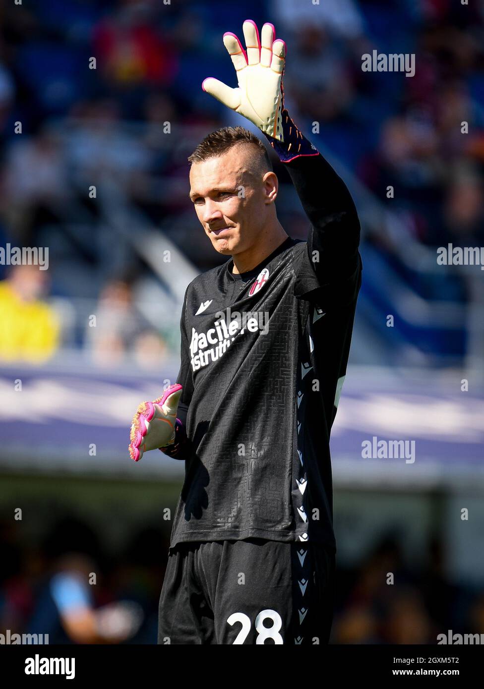 Renato Dall&#39;Ara stadium, Bologna, Italy, October 03, 2021, Lukasz Skorupski (Bologna) portrait greetings fans  during  Bologna FC vs SS Lazio - It Stock Photo