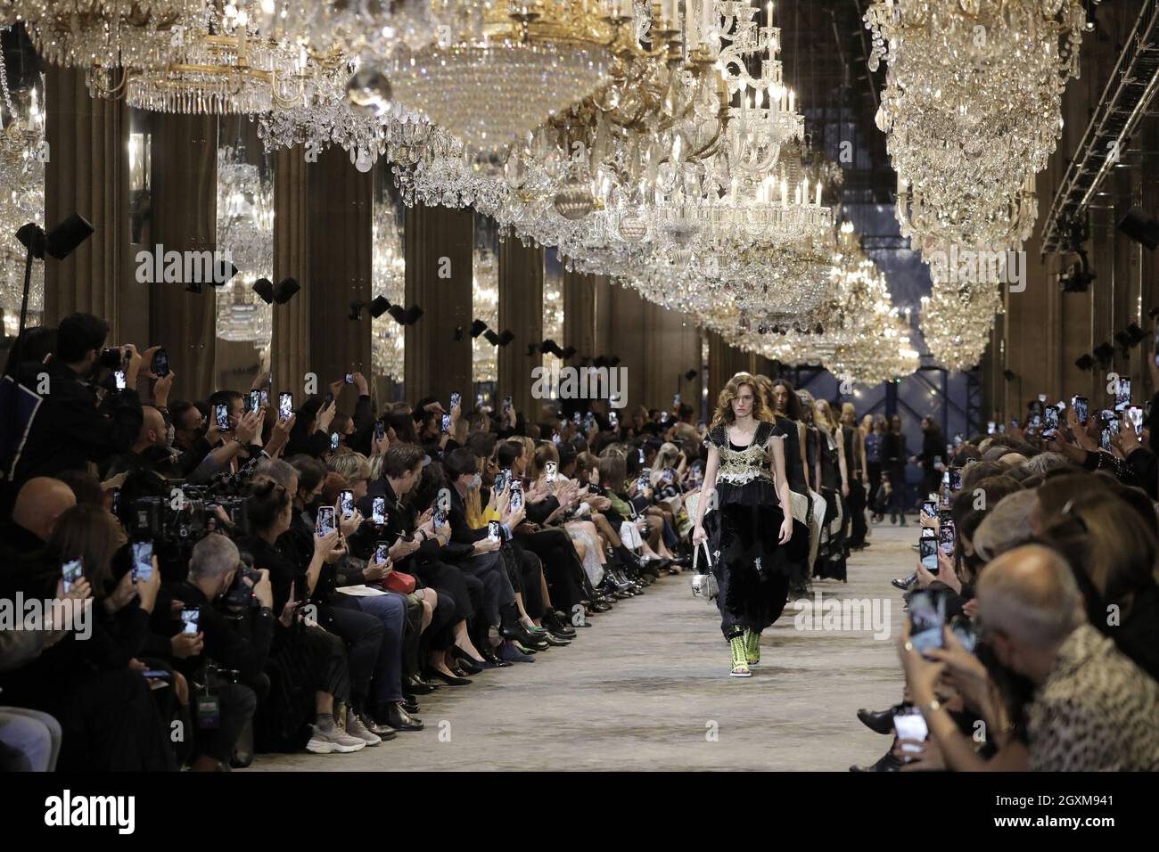 Paris, France. 05th Oct, 2021. Model on the runway at the Louis