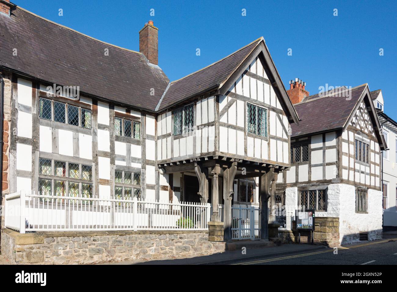 Nantclwyd y Dre Historic House, Castle Street, Ruthin (Rhuthun