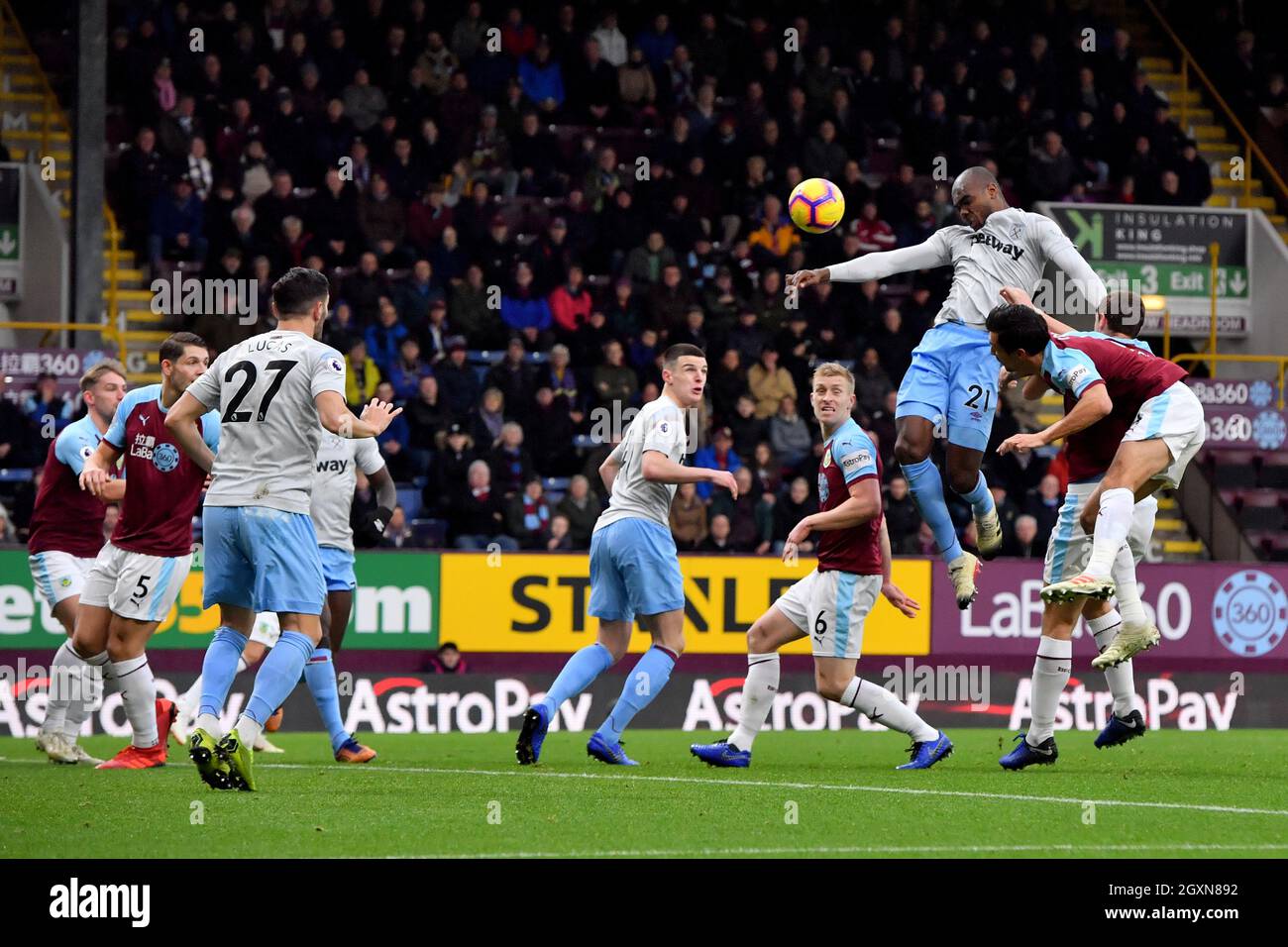 West Ham United's Angelo Ogbonna sees his header on goal saved by Burnley goalkeeper Thomas Heaton Stock Photo