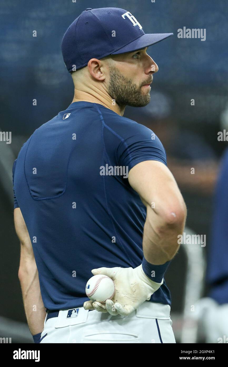 St. Petersburg, FL. USA;  Tampa Bay Rays center fielder Kevin Kiermaier (39) waiting at the batting cage to hit during the first day of the American L Stock Photo