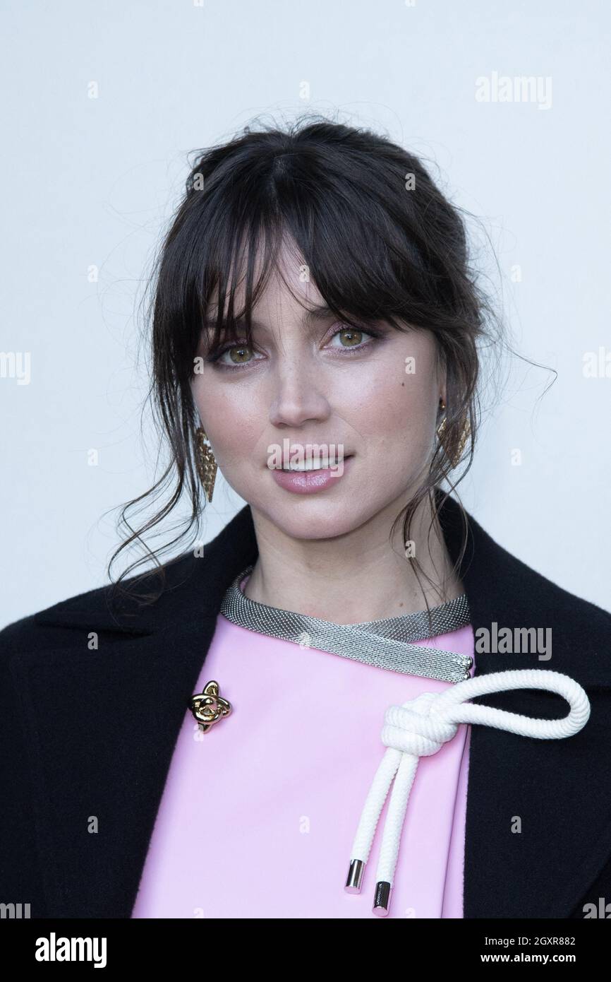 Ana de Armas attending the Louis Vuitton show as part of Paris Fashion Week  Womenswear Spring/Summer 2022 in Paris, France on October 05, 2021. Photo  by Aurore Marechal/ABACAPRESS.COM Stock Photo - Alamy