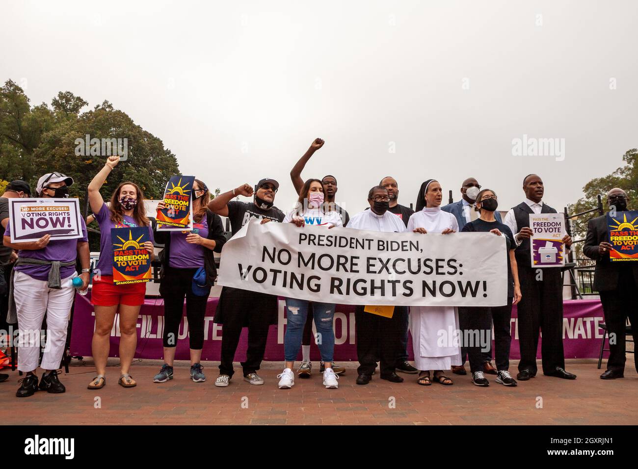 Washington, DC, USA, 5 October, 2021.  Pictured: Voting rights activists rally at the White House, demanding that the Biden Administration take the lead on voting rights and pressure Congress to pass legislation protecting the right to vote.  Credit: Allison Bailey / Alamy Live News Stock Photo