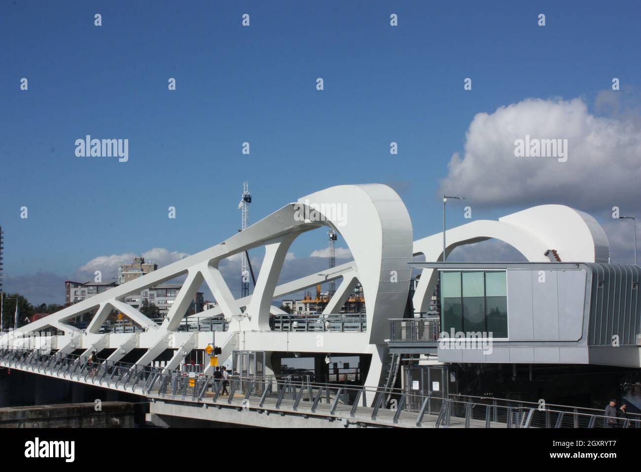 The Johnson Street bridge in Victoria, BC - Canada's largest single ...