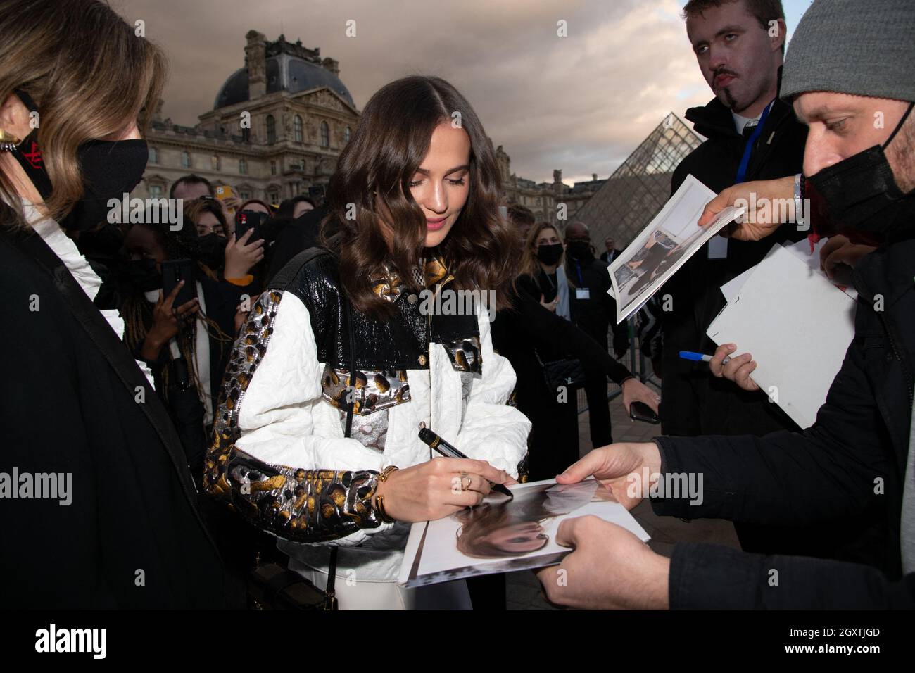 Paris, France. October 05, 2021, Alicia Vikander attends the Louis Vuitton  Cocktail Womenswear Spring/Summer 2022 as part of Paris Fashion Week on  October 05, 2021 in Paris, France. Photo by Laurent Zabulon/ABACAPRESS.COM