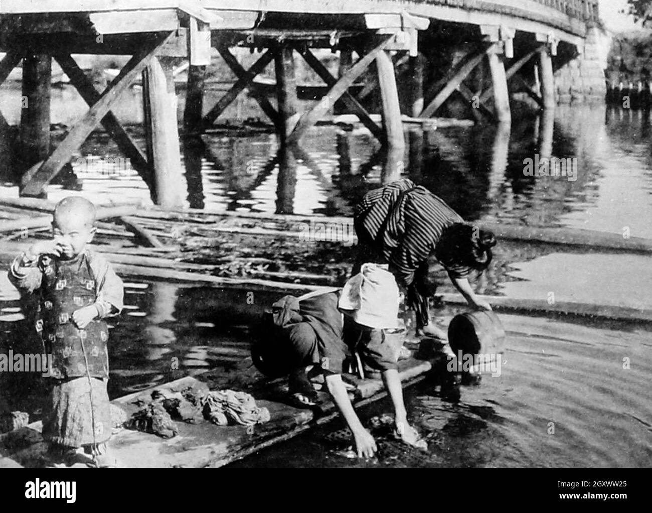 Washing laundry victorian hires stock photography and images Alamy