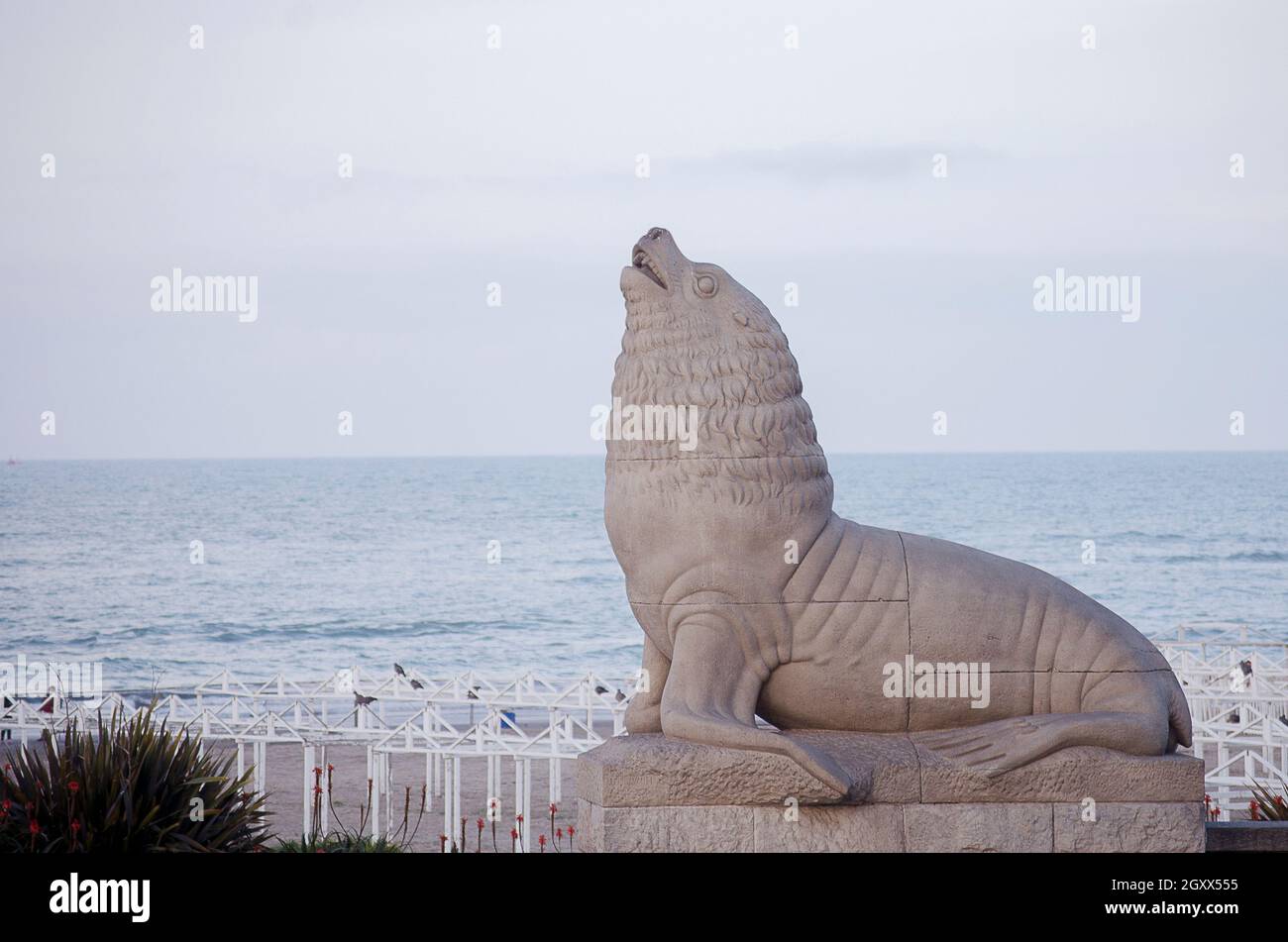 Waterfront with sea lion sculpture, Mar del Plata, Buenos Aires, Argentina Stock Photo