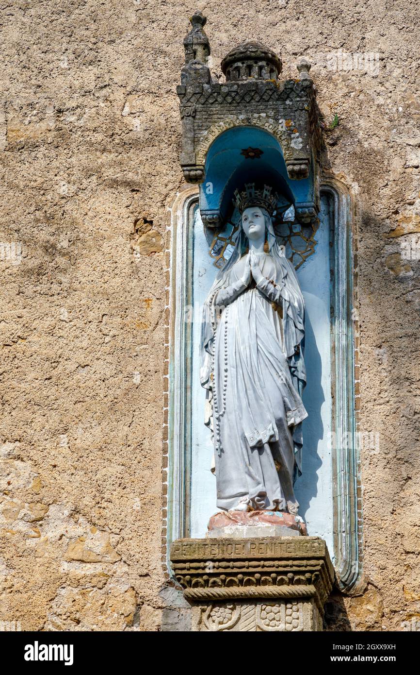 Church of Rennes le Chateau, France. Detail of the Statue of the Virgin of Fatima outside Stock Photo