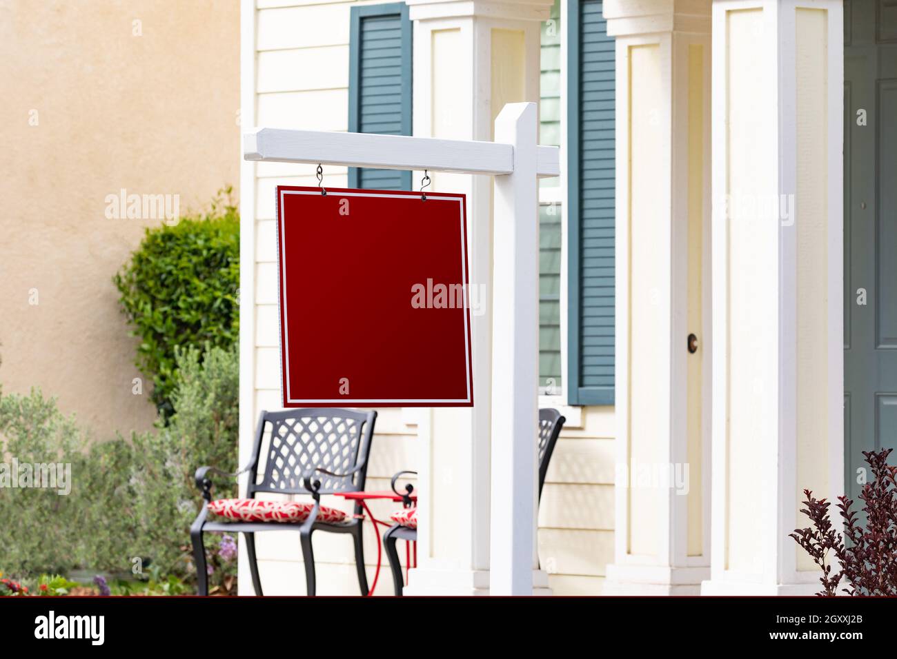 Blank Sale Real Estate Sign in Front of House Stock Photo - Alamy