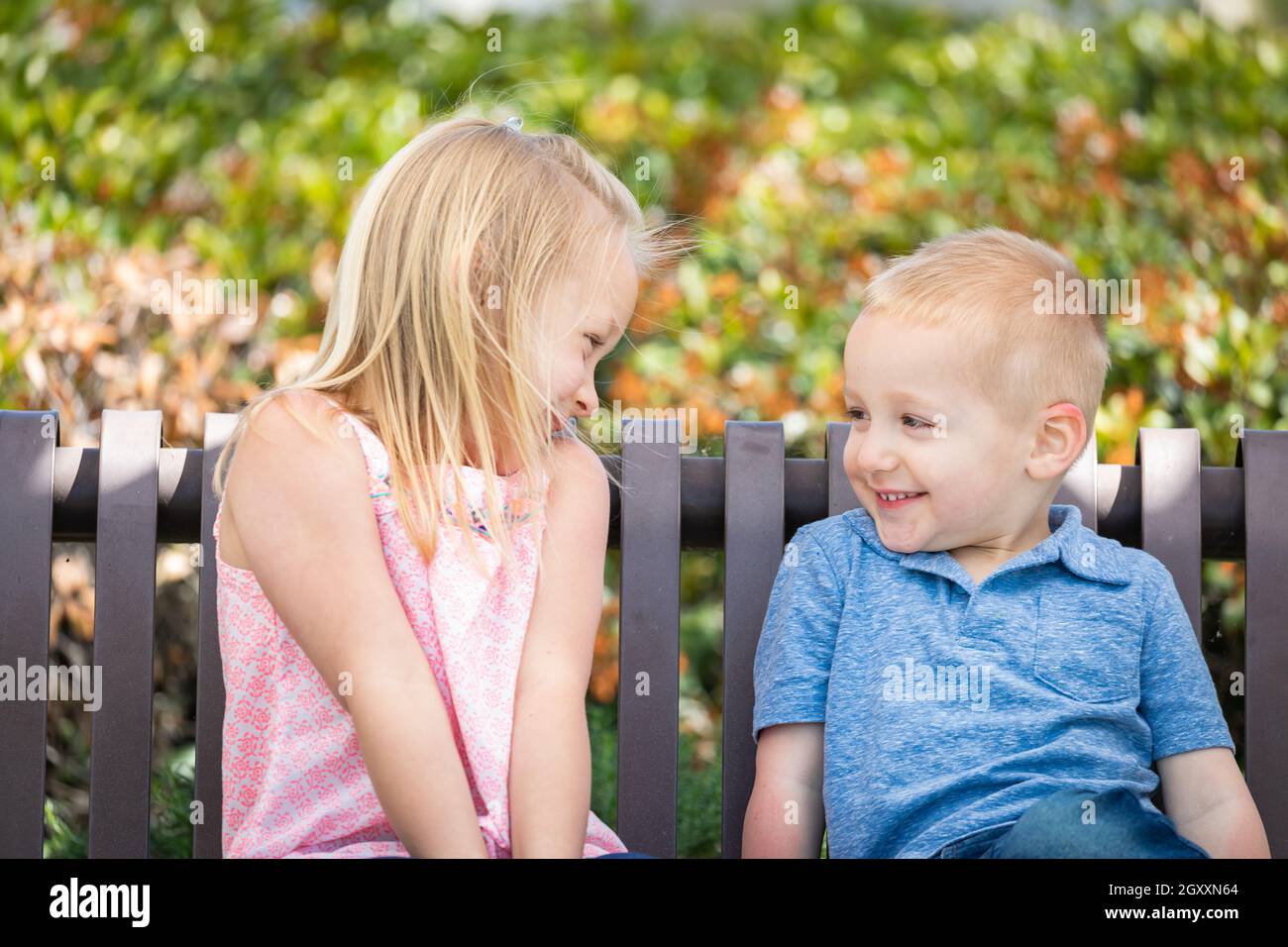 Sister helping walk. взрослые брат и сестра на скамейке в школе. Anaya mila sisters. мама помогает сестрёнка. прогулка с сестрой.