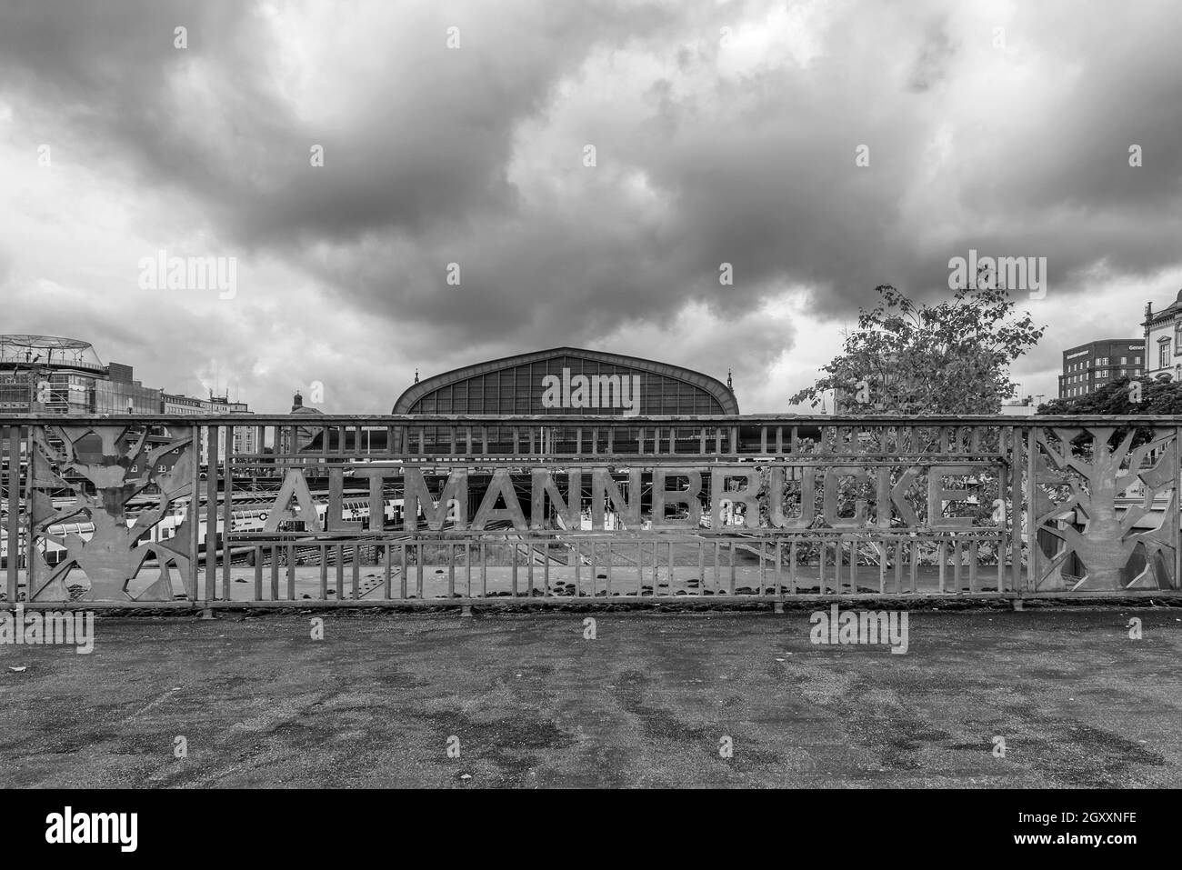View from the Altmann Bridge on the building of Hamburg Central Station ...