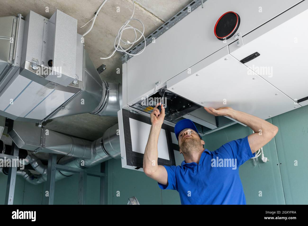 Hvac technician hires stock photography and images Alamy