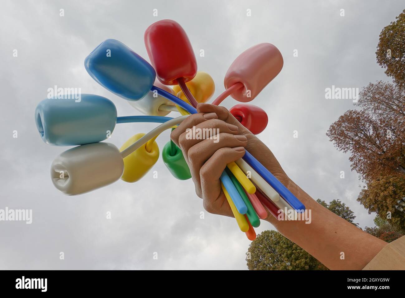 Paris, Bouquet of Tulips, Jeff Koons Stock Photo Alamy