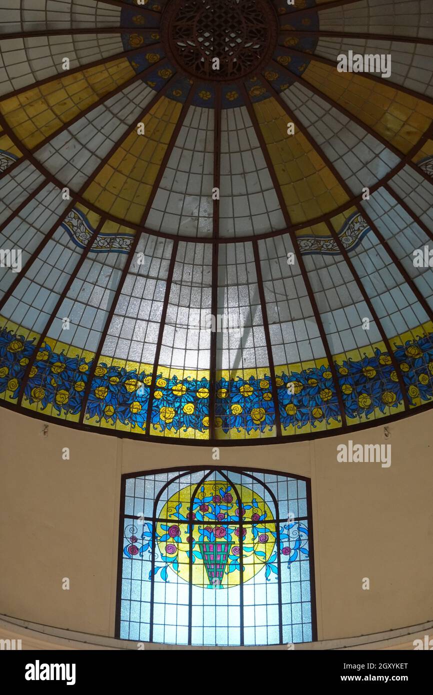 Paris, Passage des Princes Stock Photo Alamy