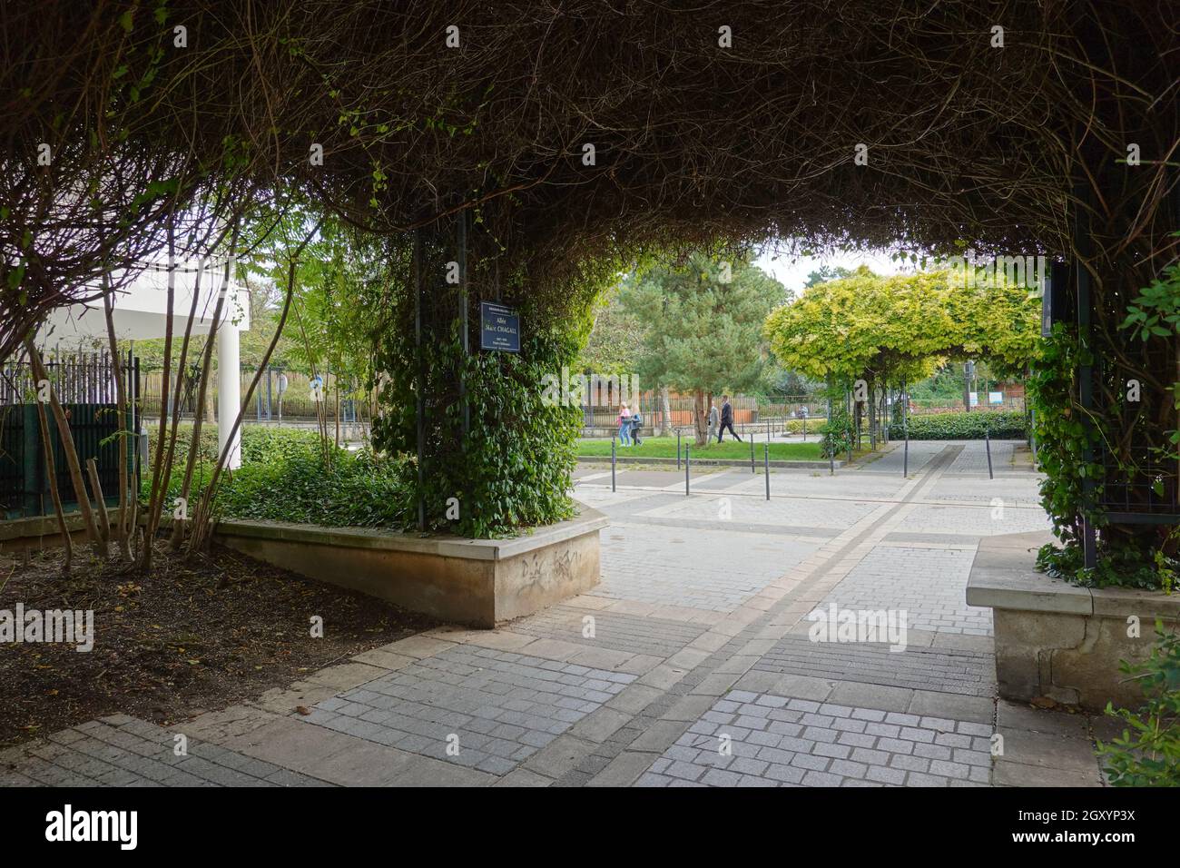 Boulogne-Billancourt, Allee Marc Chagall Stock Photo - Alamy