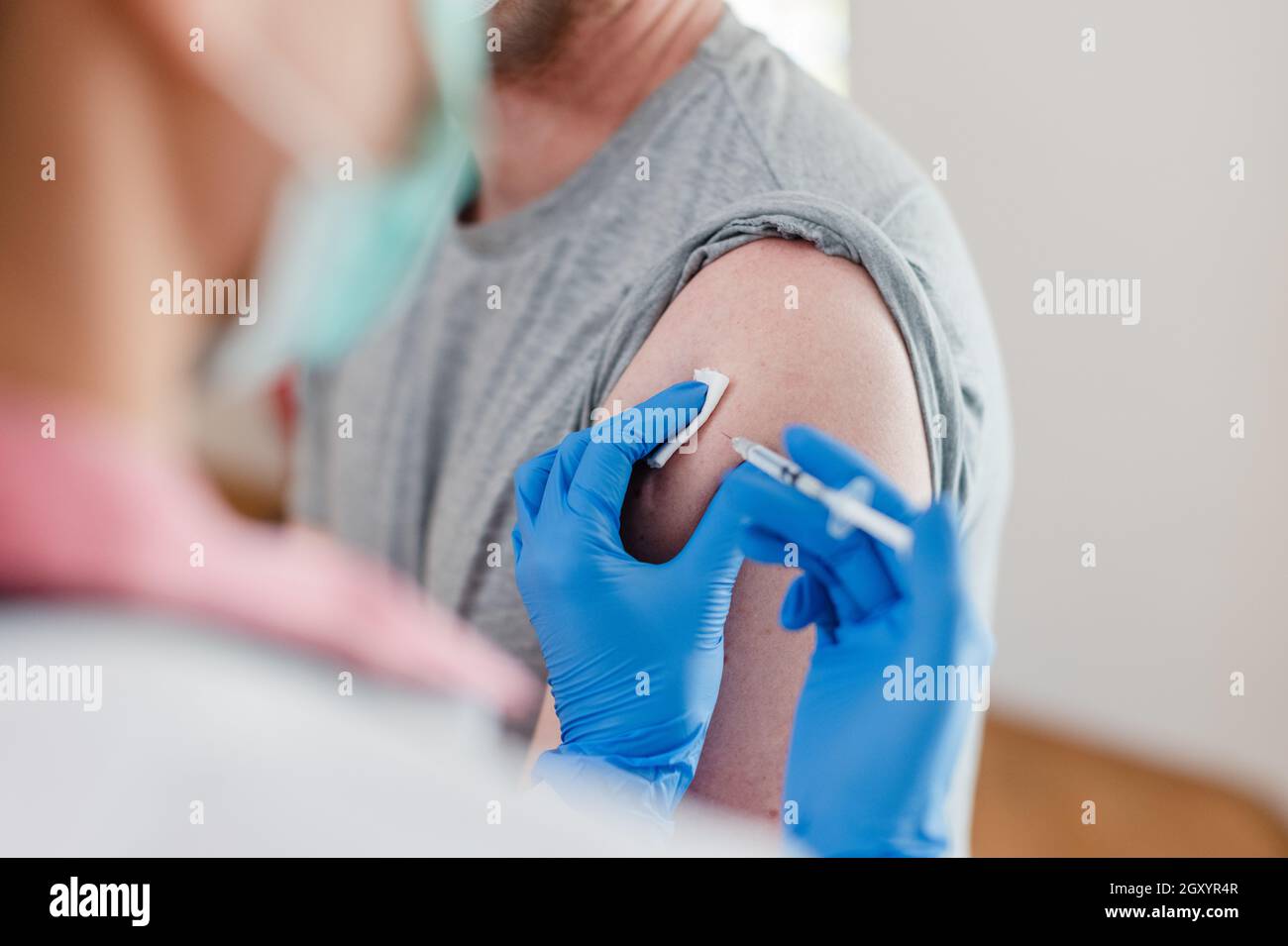 Over shoulder shot doctor hi-res stock photography and images - Alamy