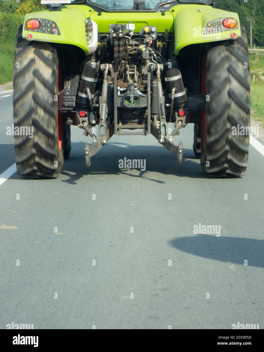 Tractors paths hi-res stock photography and images - Alamy