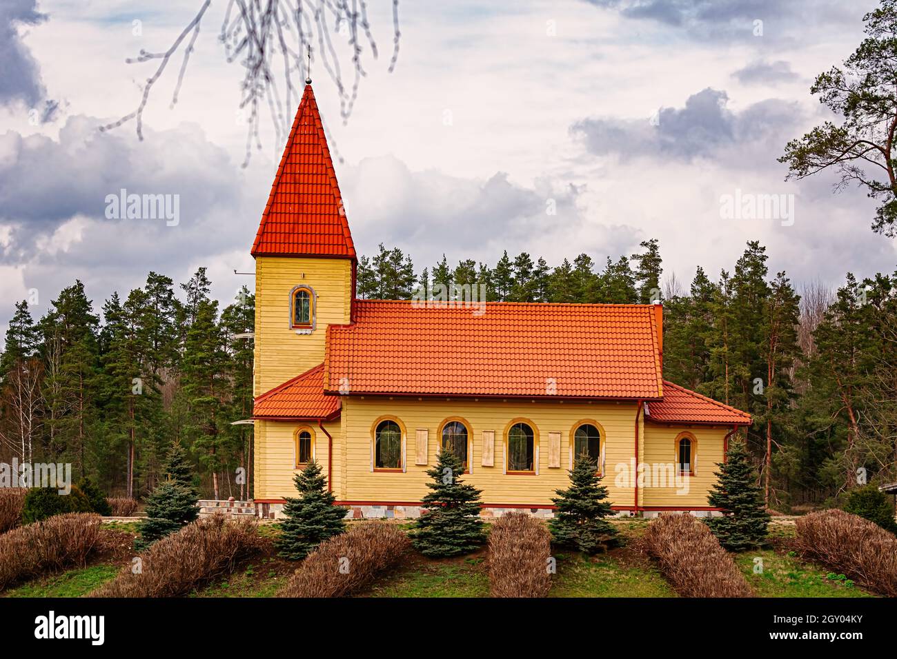Small church in the countryside Stock Photo - Alamy