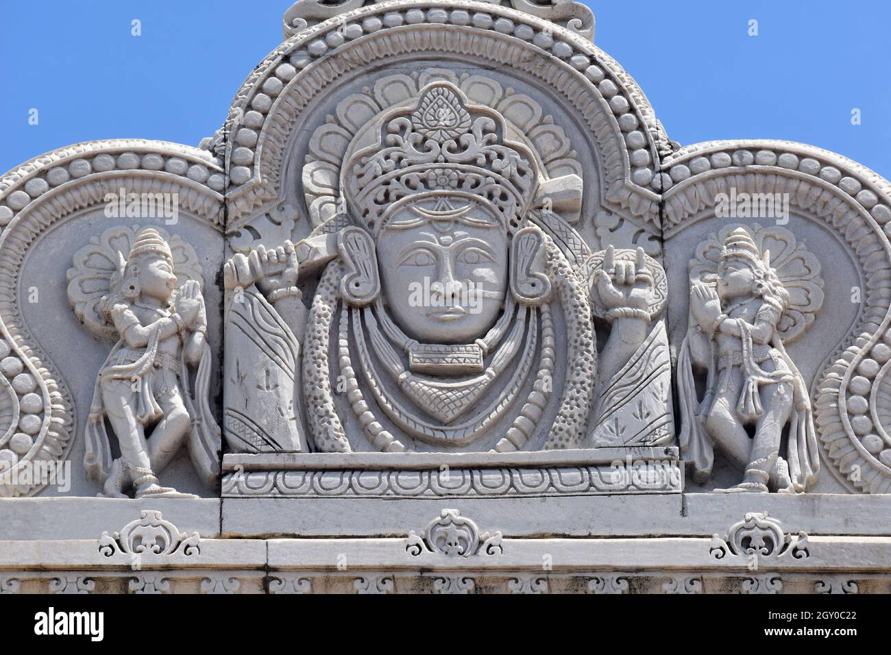 Goddess Shree Ashapura Mataji  On Top Of The Entrance Gate At Kondhwa Khurd, Pune, Maharashtra Stock Photo