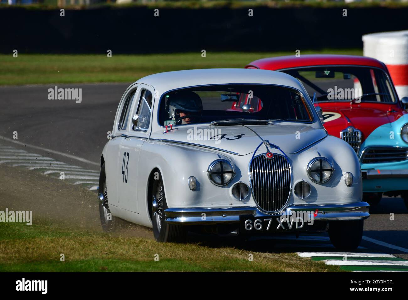 Onto the grass, Simon Aldridge, Tony Jardine, Jaguar Mk1, St Mary’s