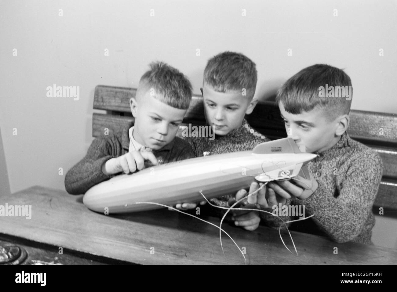The Elevator Boys Hi Res Stock Photography And Images Alamy