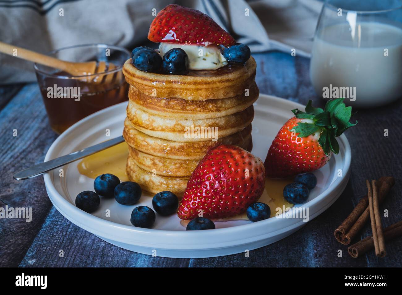 Crepes strawberries pancakes dessert hi-res stock photography and ...