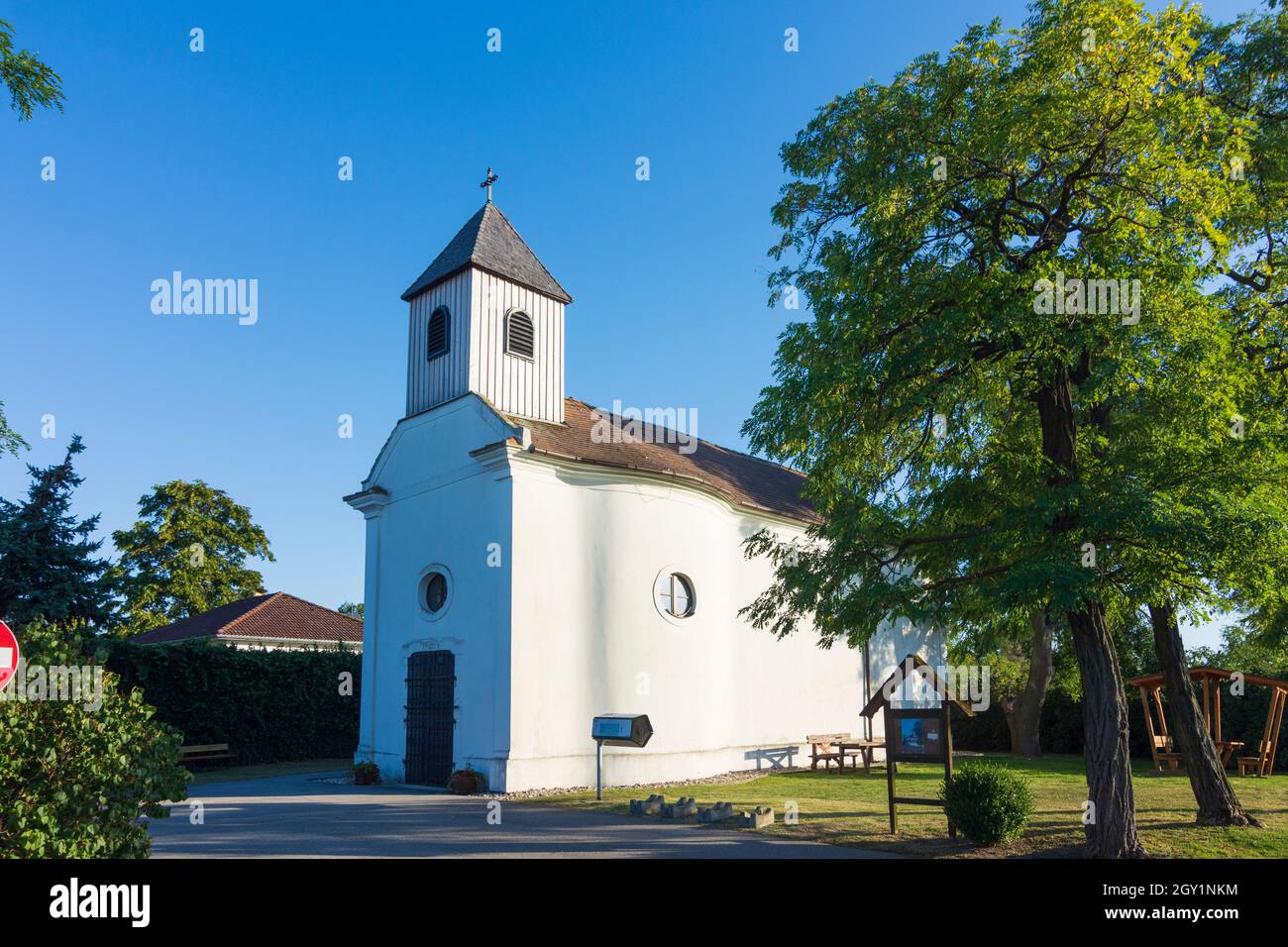 Deutsch Jahrndorf: chapel in Zeiselhof in Neusiedler See (Lake Neusiedl), Burgenland, Austria Stock Photo