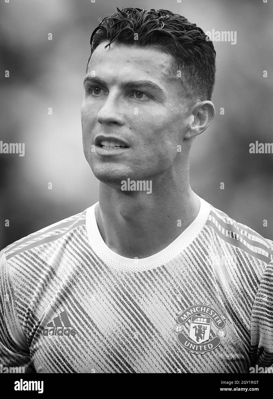 🔹CR7🔹: Photo  Cristiano ronaldo style, Cristiano ronaldo, White