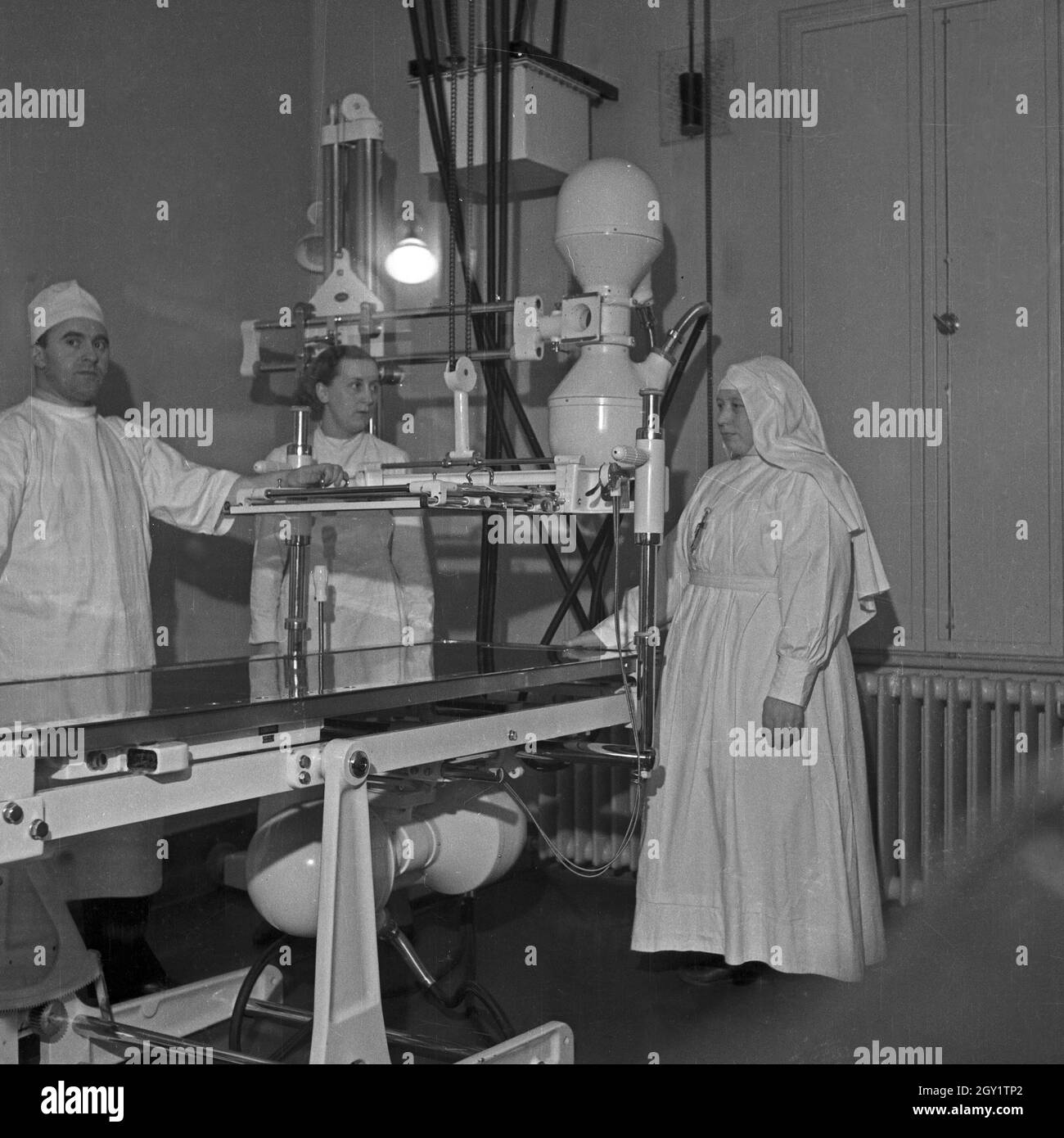 Das Team in einem Krankenhaus, Deutschland 1930er Jahre. Team at a hospital, Germany 1930s. Stock Photo
