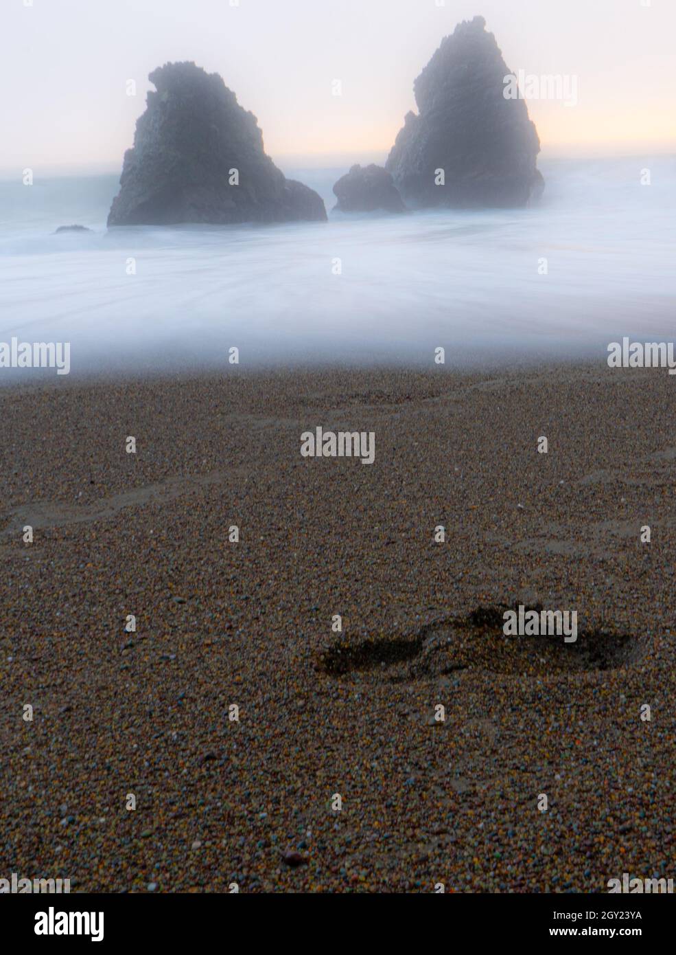 San Fran Rodeo Beach Rodeo Beach in San Francisco, Bay Area, sunrise, summer weather Stock ...