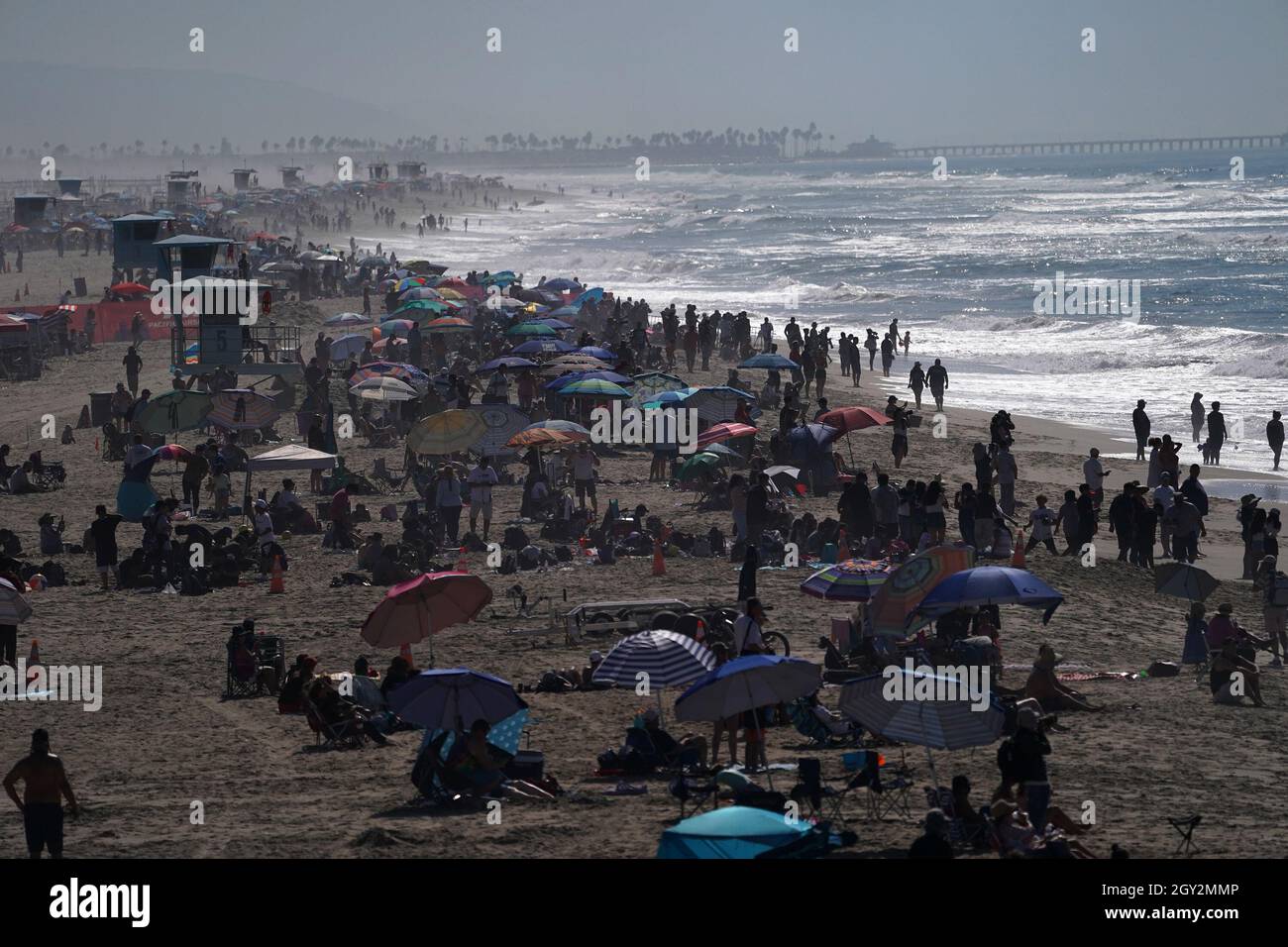 Huntington Beach, CA, USA. 1st Oct, 2021. Pacific Airshow 2021, Huntington Beach, California, USA, October 1, 2021. An estimated 1.5 million people attended the fifth annual Pacific Airshow over the weekend. Featured performers included The US Navy Blue Angeles, The US Air Force Thuderbirds, Canadian Forces Snowbirds, Lyons Air Museum B-52, US Navy Leap Frogs, US Army Golden Knights, US Navy F35c demo team, US Navy EA-18 G Growler Legacy Flight Team, Greg Colyer T-22 ''Ace Maker'' jet, Red Bull Air Force, Michael Wiscus - Lucas Oil, Orbis Flying Eye Hospital, Fedex, O.C. Fire Authority, Stock Photo