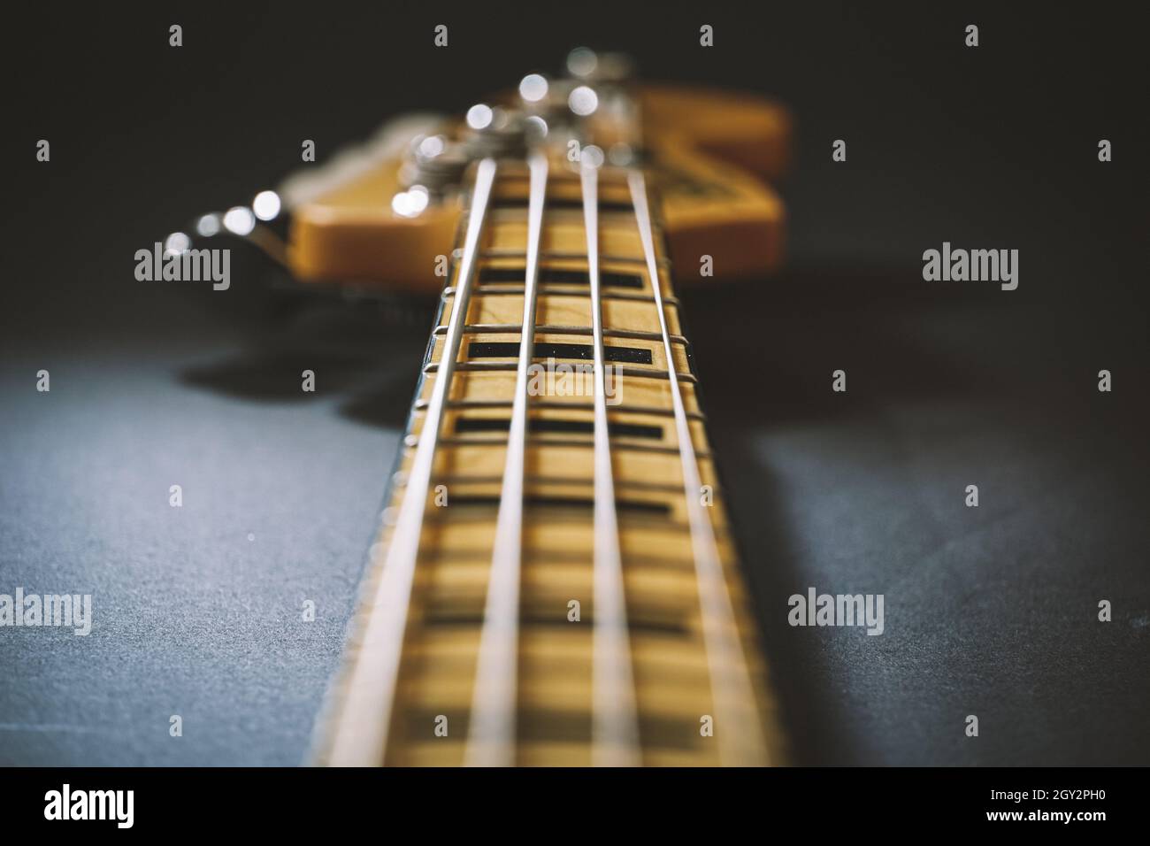 Classic electric bass hi-res stock photography and images - Alamy