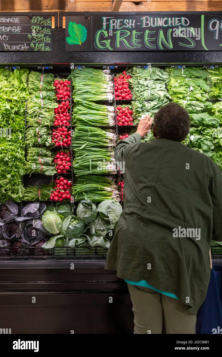Detroit, Michigan Rivertown Market, a smallerformat supermarket