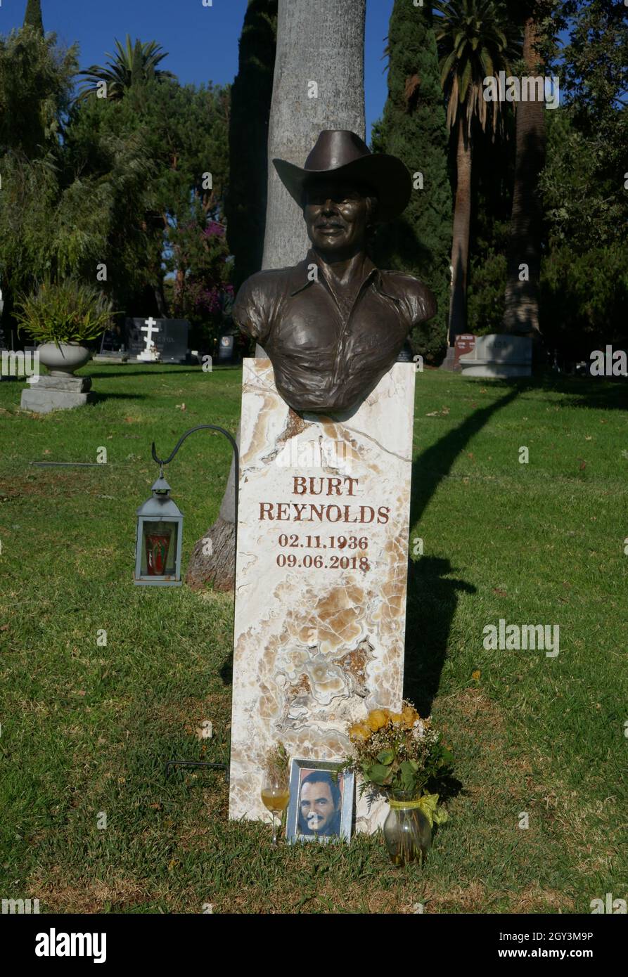 Los Angeles, California, USA 5th October 2021 A general view of atmosphere of Actor Burt