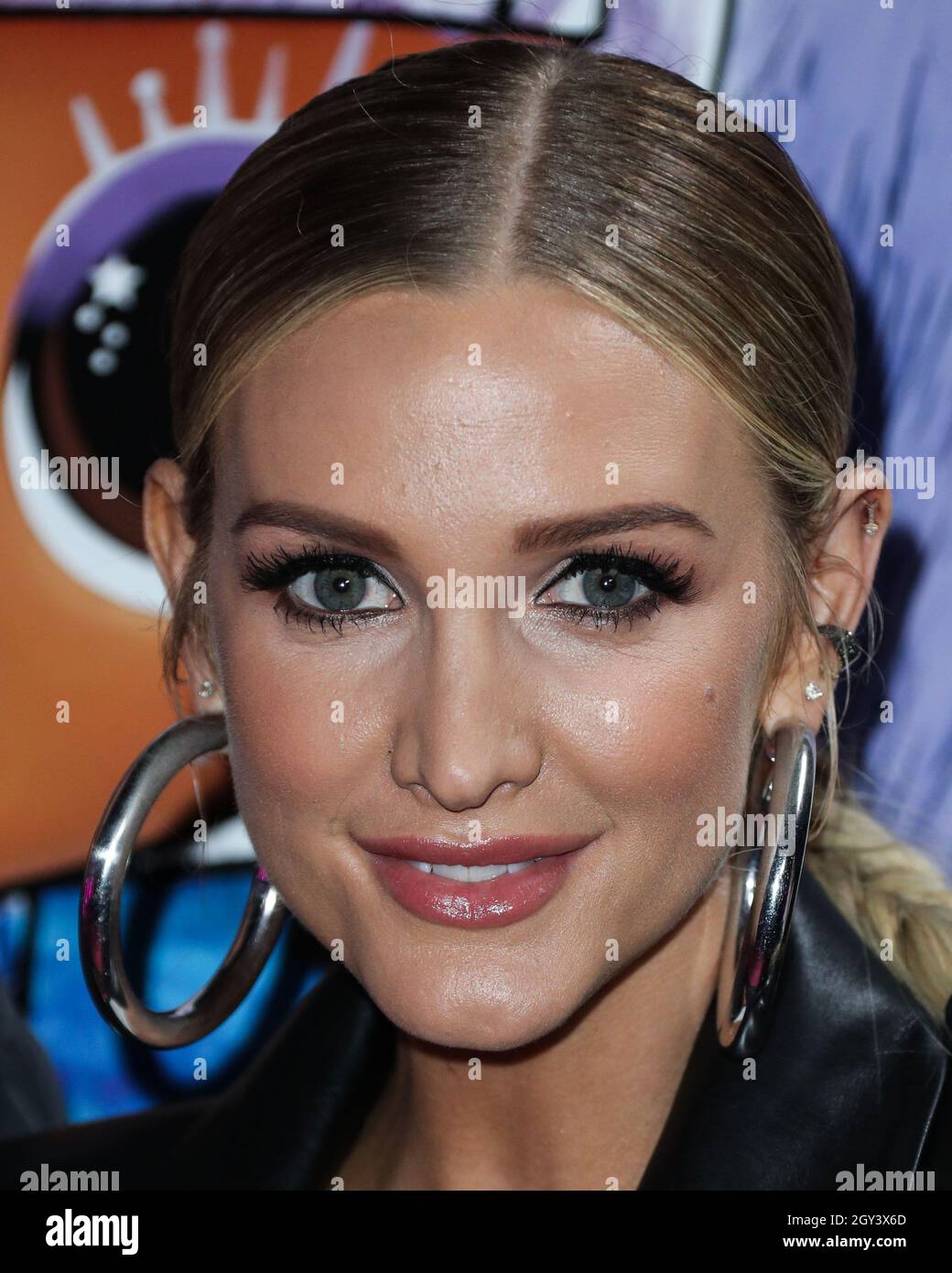 HOLLYWOOD, LOS ANGELES, CALIFORNIA, USA OCTOBER 06 Singer Ashlee