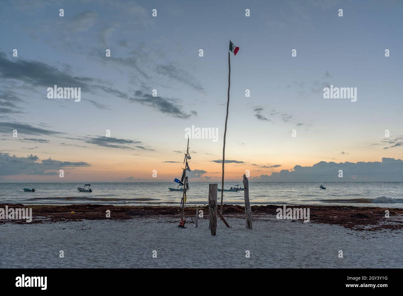 sunrise-on-tulum-beach-quintana-roo-mexico-stock-photo-alamy