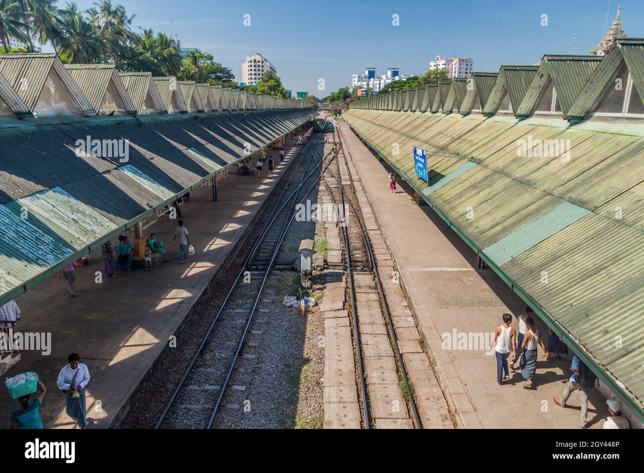 YANGON, MYANMAR DECEMBER 16, 2016 Platforms of Yangon Central