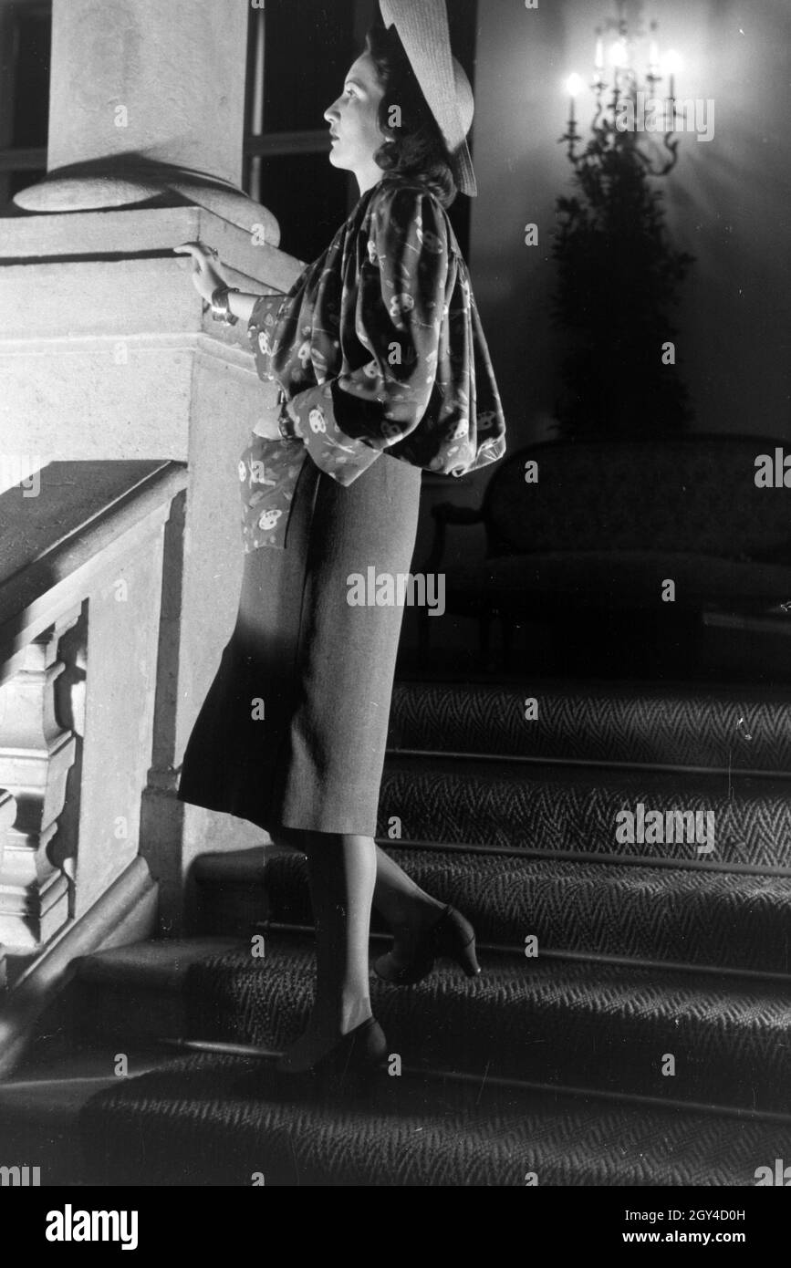 1940s fashion model woman hi-res stock photography and images - Alamy
