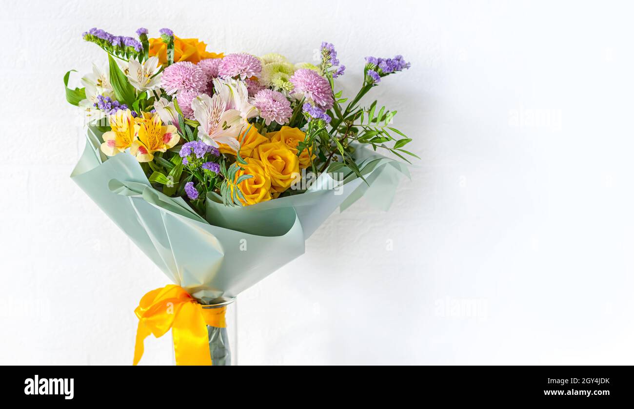 Bouquet of beautiful fresh flowers, closeup Stock Photo - Alamy