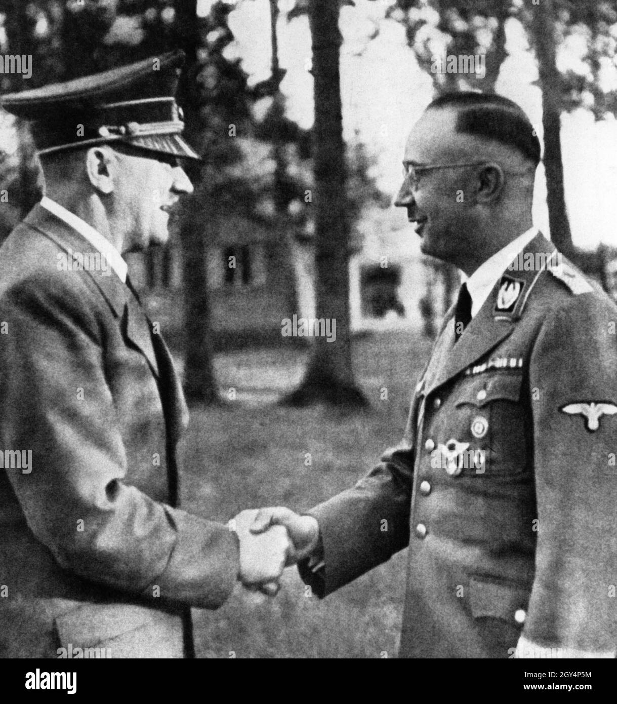 In October 1943, Adolf Hitler welcomes Reichsführer SS Heinrich Himmler to his Wolfsschanze headquarters in East Prussia, where he has ordered all the Gauleiters of the NSDAP to a Führer meeting after the defeat at Stalingrad and the setbacks in Africa. [automated translation] Stock Photo