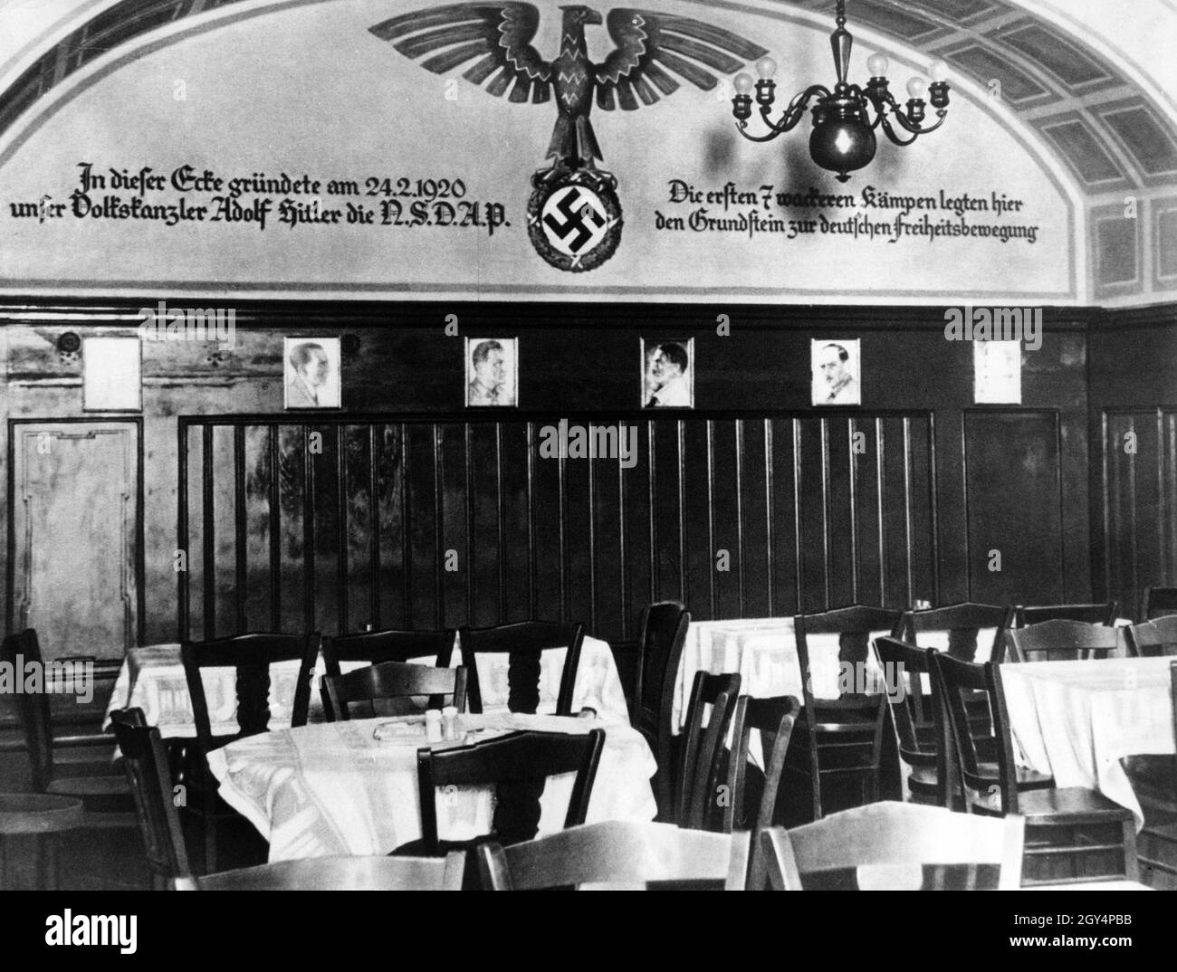 Anton Drexler, Gottfried Feder, Adolf Hitler, Hermann Göring, Hermann Esser, and Dietrich Eckart founded the NSDAP in the Sterneckerbräu in Munich, which can be seen here, as early as 20.02.1920, its proclamation then took place on 24.02 in the Hofbräuhaus. The Sterneckerbräu in Tal 38 served as the NSDAP's first party building and meeting place. [automated translation] Stock Photo
