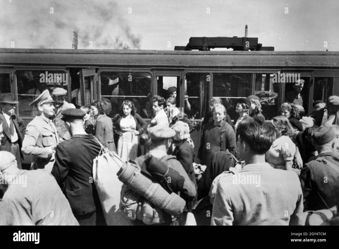 German civilian uniform 1940s hi-res stock photography and images - Alamy