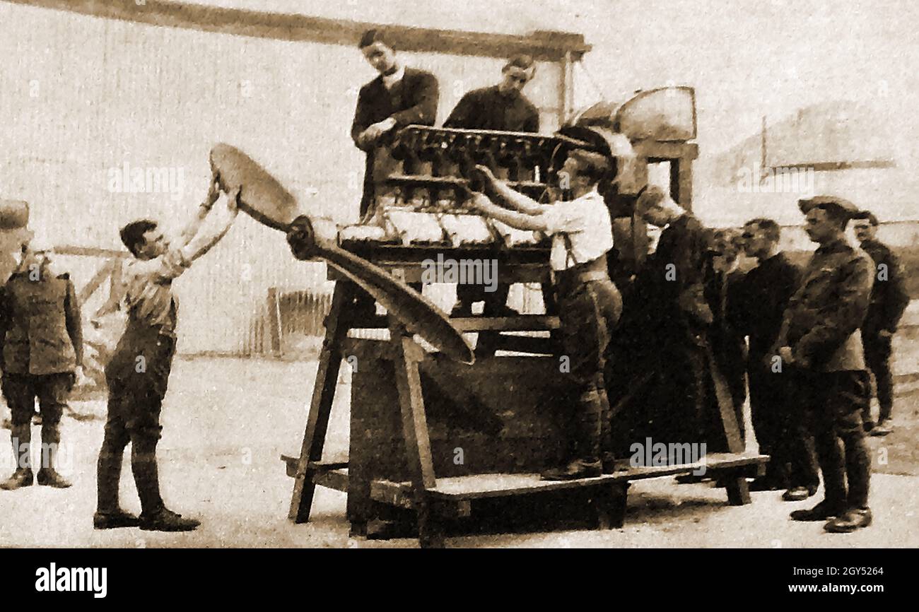 WWI - British army engineers working on a Beardmore plane engine developed by William Beardmore & Company  a British engineering and shipbuilding conglomerate based in and around Glasgow, Scotland . )  Beardmore (1836-1936) was later given the title Lord Invernairn and had the  Beardmore Glacier  named after him . Stock Photo